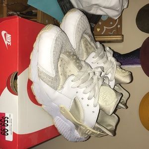 Nike huarache size 9